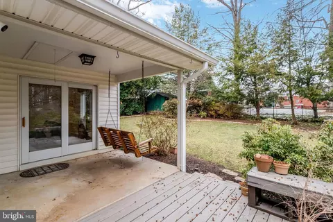 Exterior - 8816 Victoria Rd, Springfield, VA 22151 photo 10 of 11