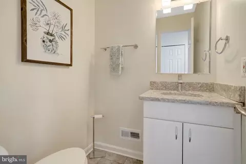 Bath - 8816 Victoria Rd, Springfield, VA 22151 photo 3 of 4