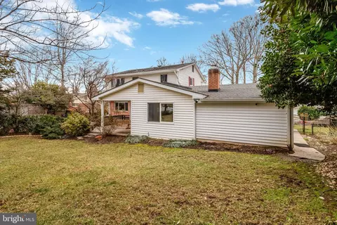 Exterior - 8816 Victoria Rd, Springfield, VA 22151 photo 11 of 11
