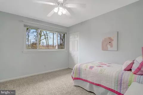 Bedroom - 8816 Victoria Rd, Springfield, VA 22151 photo 8 of 14