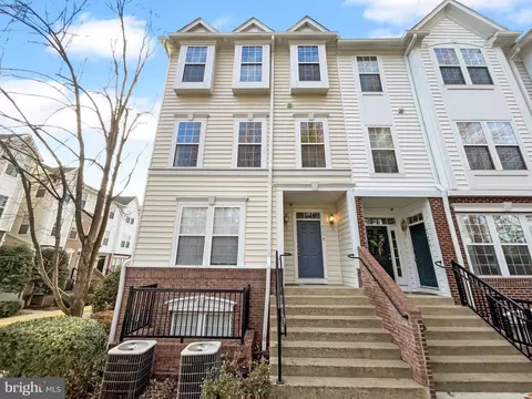 4177 B Lochleven Trl #1501B, Fairfax, VA 22030