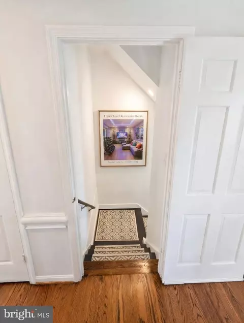 Entry Way - 1006 Kimberwicke Rd, Mclean, VA 22102 photo 6 of 7