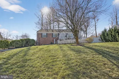 3709 Ridge Rd, Annandale, VA 22003