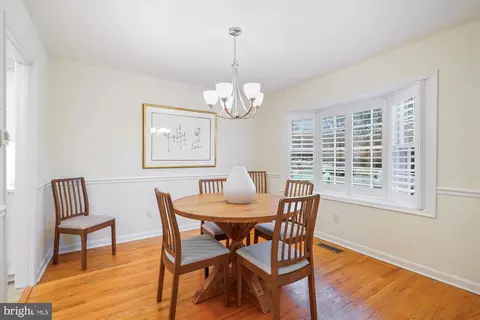 Dining - 1605 Dunterry Pl, Mclean, VA 22101 photo 2 of 2