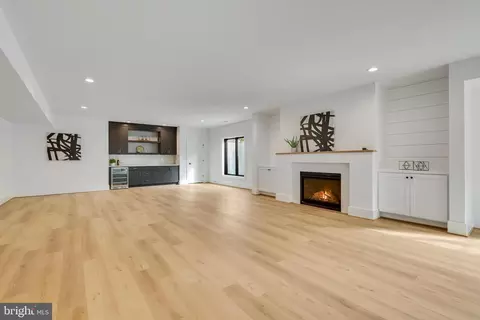 Living - 1701 Briar Ridge Rd, Mclean, VA 22101 photo 2 of 2