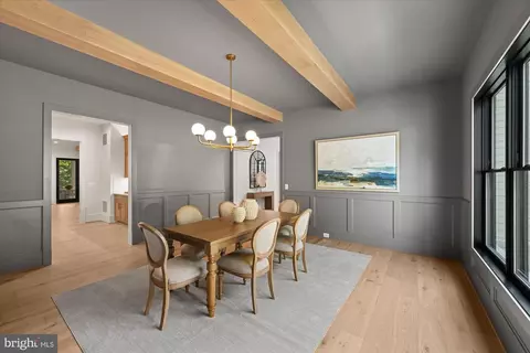Dining - 1701 Briar Ridge Rd, Mclean, VA 22101 photo 3 of 7