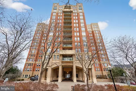 11776 Stratford House Pl #1008, Reston, VA 20190
