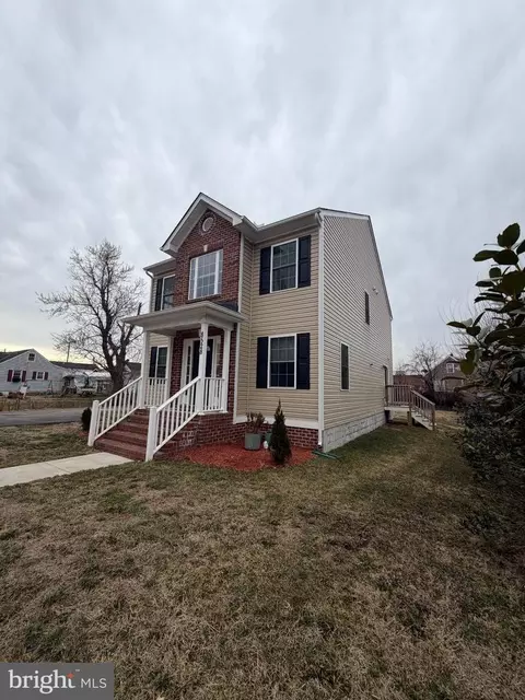 8528 Engleside St, Alexandria, VA 22309