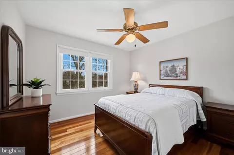 Bedroom - 7001 Ebbtide Ln, Burke, VA 22015 photo 3 of 3