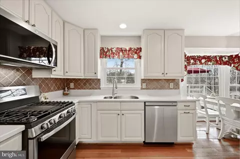 Kitchen - 7001 Ebbtide Ln, Burke, VA 22015 photo 1 of 3