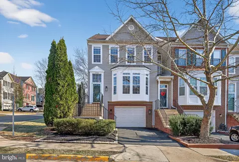 14726 Beaumeadow Dr, Centreville, VA 20120