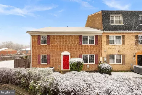 9824 Hagel Cir, Lorton, VA 22079