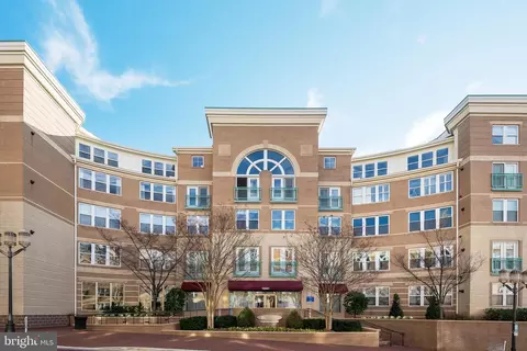 12001 Market St #136, Reston, VA 20190