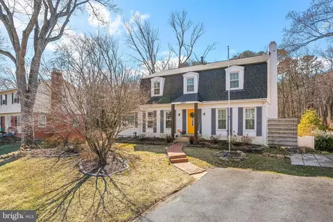 5405 Broadmoor St, Alexandria, VA 22315