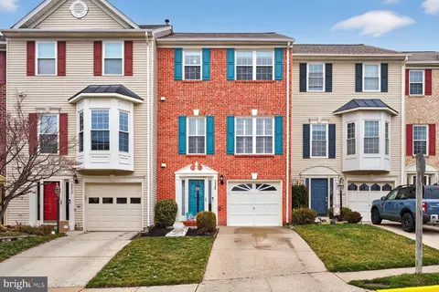 5528 Jowett Ct, Alexandria, VA 22315