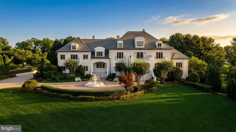 1521 Hunter Mill Rd, Vienna, VA 22182