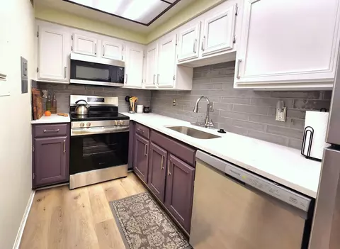 Kitchen - 7600 Tremayne Pl #301, Mclean, VA 22102 photo 1 of 3