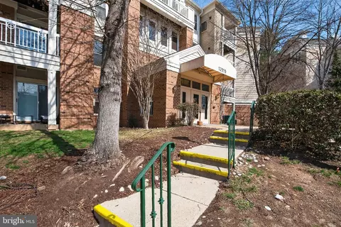 12919 Alton Sq #410, Herndon, VA 20170