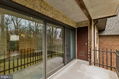 Exterior - 11611 Vantage Hill Rd #11B, Reston, VA 20190 photo 2 of 2