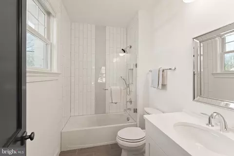 Bath - 8621 Mchenry St, Vienna, VA 22180 photo 7 of 9