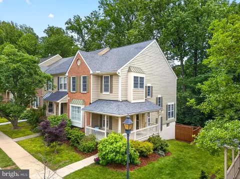 11792 Great Owl Cir, Reston, VA 20194