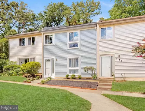 428 Reneau Way, Herndon, VA 20170