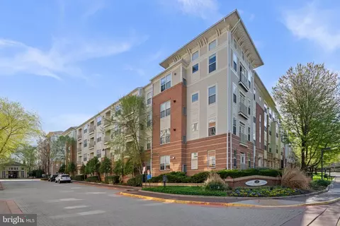 9486 Virginia Center Blvd #203, Vienna, VA 22181