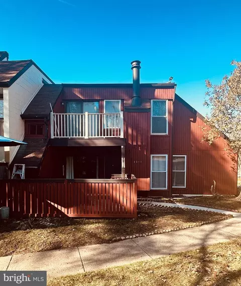 3911 El Camino Pl #29, Alexandria, VA 22309