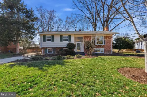 1133 Anesbury Ln, Alexandria, VA 22308