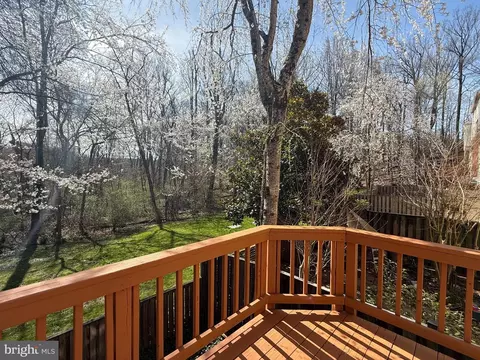 Exterior - 8318 Uxbridge Ct, Springfield, VA 22151 photo 5 of 9