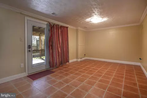 Living - 8318 Uxbridge Ct, Springfield, VA 22151 photo 3 of 3