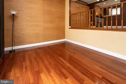 Living - 8318 Uxbridge Ct, Springfield, VA 22151 photo 1 of 3
