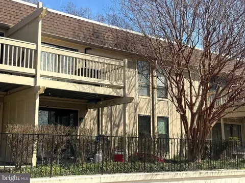 5772 G Rexford Ct, Springfield, VA 22152