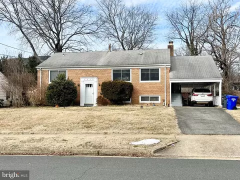 6930 Southridge Dr, Mclean, VA 22101