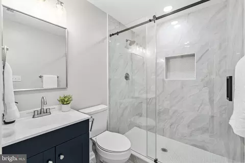 12701 Roark Ct, Reston, VA 20191 photo 33