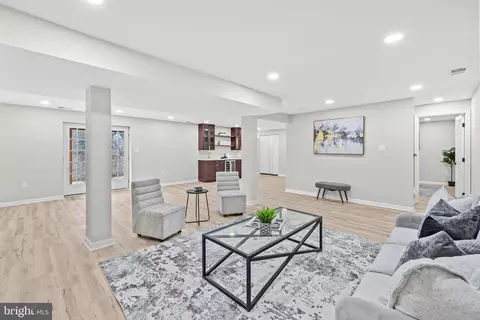 12701 Roark Ct, Reston, VA 20191 photo 39
