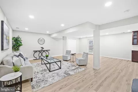 12701 Roark Ct, Reston, VA 20191 photo 38