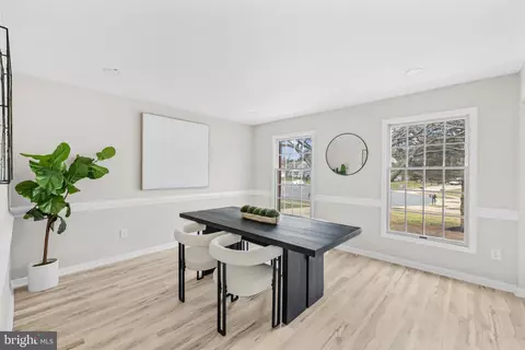 12701 Roark Ct, Reston, VA 20191 photo 16