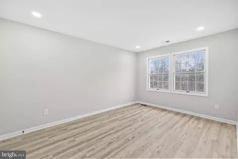 12701 Roark Ct, Reston, VA 20191 photo 34