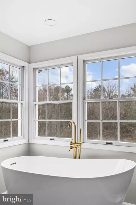 12701 Roark Ct, Reston, VA 20191 photo 25