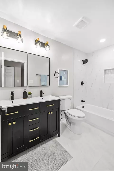 12701 Roark Ct, Reston, VA 20191 photo 37