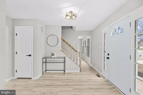12701 Roark Ct, Reston, VA 20191 photo 11
