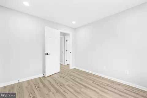 12701 Roark Ct, Reston, VA 20191 photo 32