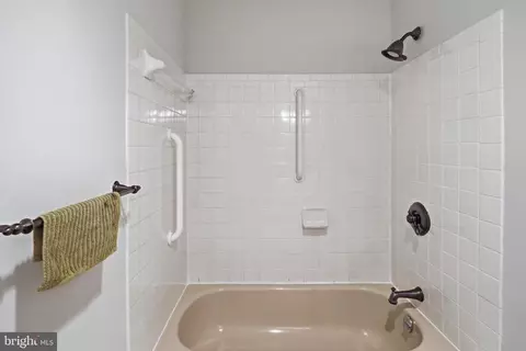 8802 Parliament Dr, Springfield, VA 22151 photo 16