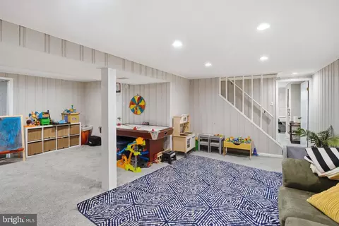 8802 Parliament Dr, Springfield, VA 22151 photo 32