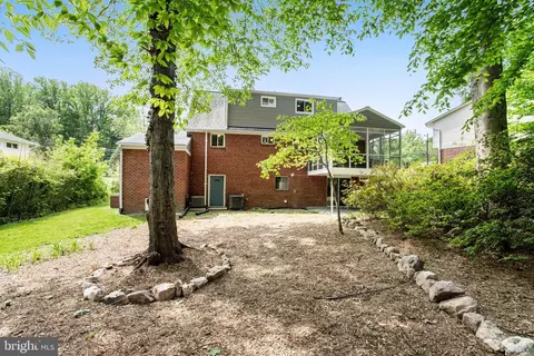 8802 Parliament Dr, Springfield, VA 22151 photo 42