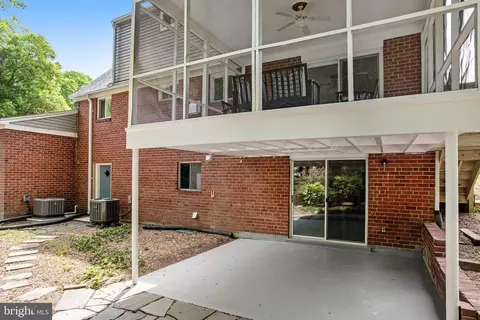 8802 Parliament Dr, Springfield, VA 22151 photo 45