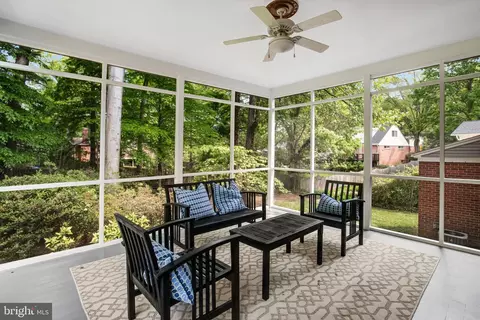 8802 Parliament Dr, Springfield, VA 22151 photo 11