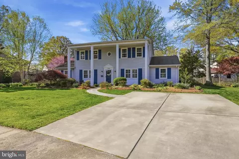 2003 Kenley Ct, Alexandria, VA 22308