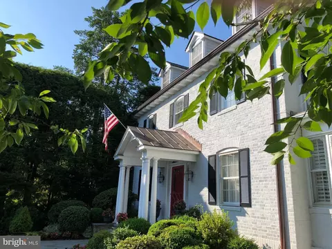6108 Vernon Ter, Alexandria, VA 22307